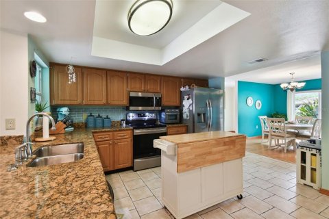 Casa en venta en Tampa, Florida, 4 dormitorios, 178.74 m2 № 1089367 - foto 11