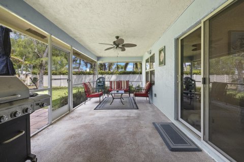 House in Wellington, Florida 3 bedrooms, 168.9 sq.m. № 1146245 - photo 12