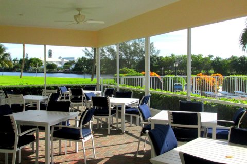 Condo in Boynton Beach, Florida, 1 bedroom  № 1146300 - photo 17