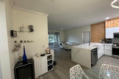 Condo in Orlando, Florida, 2 bedrooms  № 1403373 - photo 13