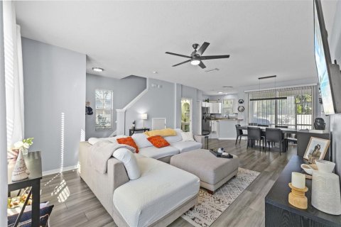 Touwnhouse à vendre à Tampa, Floride: 2 chambres, 116.31 m2 № 1403407 - photo 5