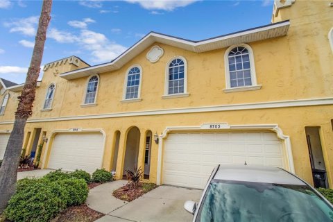 Townhouse in Tampa, Florida 3 bedrooms, 173.54 sq.m. № 1337217 - photo 4