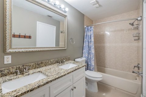 Condo in Land O' Lakes, Florida, 2 bedrooms  № 1338051 - photo 27