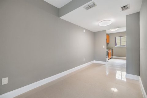 Condo in Land O' Lakes, Florida, 2 bedrooms  № 1338051 - photo 20