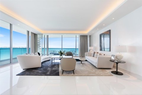 Copropriété à vendre à Bal Harbour, Floride: 3 chambres, 370.87 m2 № 1154938 - photo 2