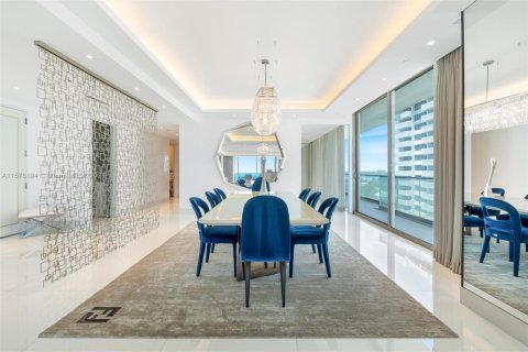 Copropriété à vendre à Bal Harbour, Floride: 3 chambres, 370.87 m2 № 1154938 - photo 9