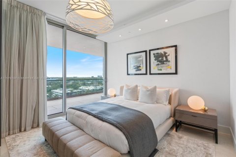 Copropriété à vendre à Bal Harbour, Floride: 3 chambres, 370.87 m2 № 1154938 - photo 25