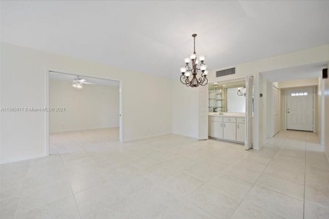 Condo in Jupiter, Florida, 3 bedrooms  № 1171963 - photo 7