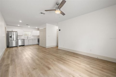 Apartment in Tampa, Florida 3 bedrooms, 94.76 sq.m. № 1389250 - photo 11