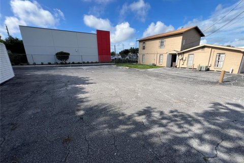 Immobilier commercial à vendre à Holiday, Floride: 231.14 m2 № 1373855 - photo 7