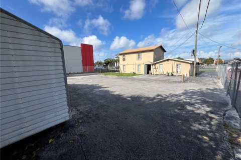 Immobilier commercial à vendre à Holiday, Floride: 231.14 m2 № 1373855 - photo 6