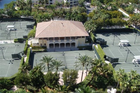 Condo in Key Biscayne, Florida, 3 bedrooms  № 1237801 - photo 26