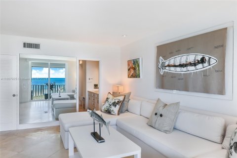 Copropriété à vendre à Key Biscayne, Floride: 2 chambres, 122.63 m2 № 1237834 - photo 4