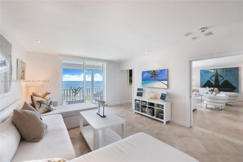 Copropriété à vendre à Key Biscayne, Floride: 2 chambres, 122.63 m2 № 1237834 - photo 2