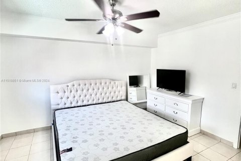 Condominio en venta en Dania Beach, Florida, 2 dormitorios, 80.82 m2 № 1233983 - foto 2