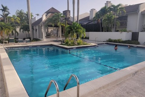 Touwnhouse à vendre à South Miami, Floride: 3 chambres, 204.38 m2 № 1288845 - photo 14