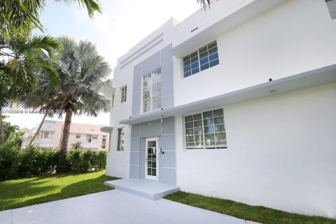 Copropriété à vendre à Miami Beach, Floride: 2 chambres, 59.74 m2 № 1293924 - photo 15