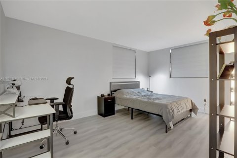 Copropriété à vendre à Miami, Floride: 2 chambres, 91.32 m2 № 1374301 - photo 11