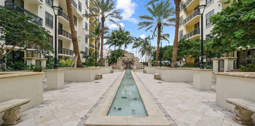 Condo in West Palm Beach, Florida, 1 bedroom  № 692002