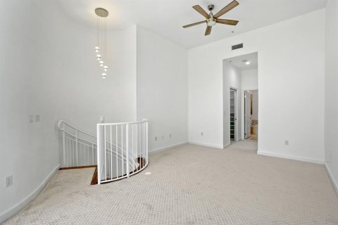 Condo in West Palm Beach, Florida, 1 bedroom  № 692002 - photo 23