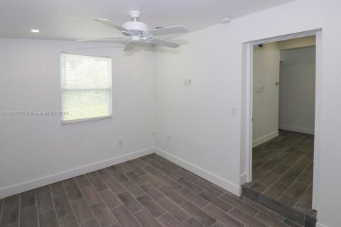 House in Port Charlotte, Florida 2 bedrooms № 1421438 - photo 21