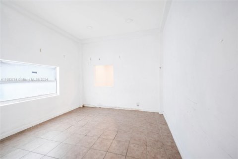 House in Fort Lauderdale, Florida 1 bedroom, 60.76 sq.m. № 1418510 - photo 16