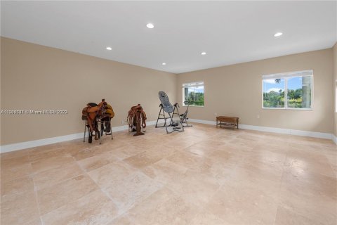 Villa ou maison à vendre à Miami, Floride: 7 chambres, 403.47 m2 № 507620 - photo 8