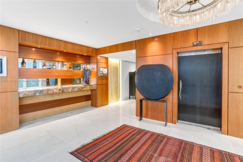 Copropriété à vendre à Miami, Floride: 4 chambres, 929.02 m2 № 1237478 - photo 15