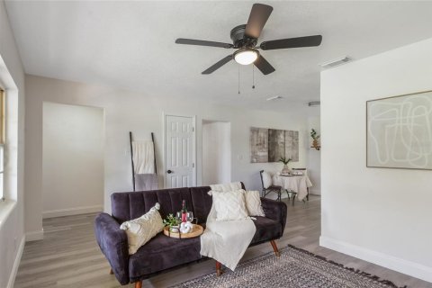 Casa en venta en Orlando, Florida, 3 dormitorios, 117.52 m2 № 1394070 - foto 7