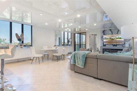 Condominio en venta en Highland Beach, Florida, 2 dormitorios, 133.13 m2 № 1353955 - foto 6