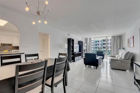 Condominio en venta en Miami Beach, Florida, 2 dormitorios, 95.69 m2 № 938450 - foto 6