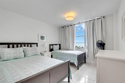 Condominio en venta en Miami Beach, Florida, 2 dormitorios, 95.69 m2 № 938450 - foto 12