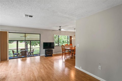 Condo in Hudson, Florida, 2 bedrooms  № 1301485 - photo 6