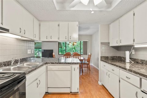 Copropriété à vendre à Hudson, Floride: 2 chambres, 106.28 m2 № 1301485 - photo 11