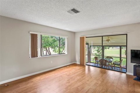 Copropriété à vendre à Hudson, Floride: 2 chambres, 106.28 m2 № 1301485 - photo 8