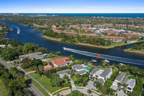 Casa en venta en Palm Beach Gardens, Florida, 6 dormitorios, 530.94 m2 № 614662 - foto 3