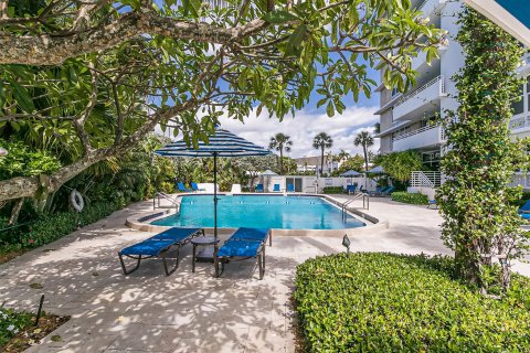 Condo in Fort Lauderdale, Florida, 1 bedroom  № 925428 - photo 1