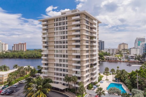 Condo in Fort Lauderdale, Florida, 1 bedroom  № 925428 - photo 30