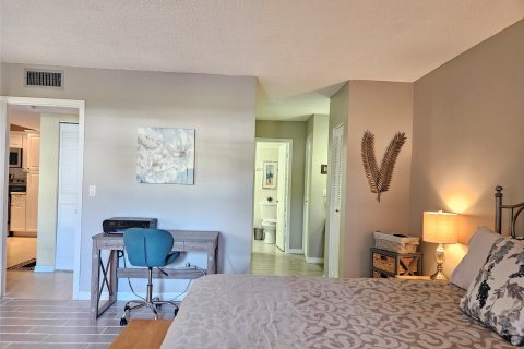 Condominio en venta en Lauderhill, Florida, 1 dormitorio, 92.9 m2 № 925427 - foto 30