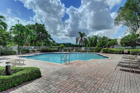 Villa ou maison à vendre à Coconut Creek, Floride: 4 chambres, 192.12 m2 № 1091783 - photo 7