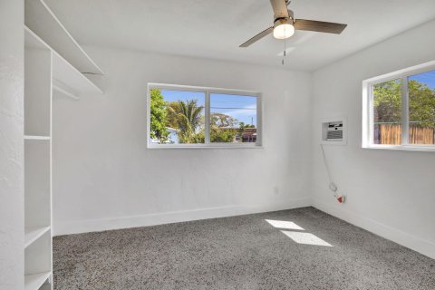 House in Miramar, Florida 2 bedrooms, 75.72 sq.m. № 1091823 - photo 12