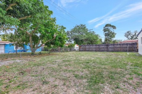 Casa en venta en Miramar, Florida, 2 dormitorios, 75.72 m2 № 1091823 - foto 5