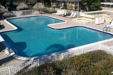 Condo in Plantation, Florida, 2 bedrooms  № 1091825 - photo 4