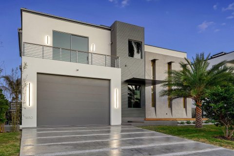 Casa en venta en Lauderdale-by-the-Sea, Florida, 5 dormitorios, 520.25 m2 № 153624 - foto 1
