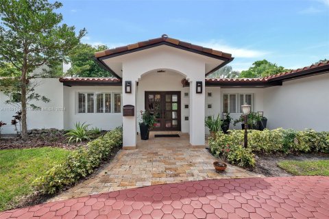 Villa ou maison à vendre à Palmetto Bay, Floride: 4 chambres, 223.34 m2 № 1181272 - photo 11