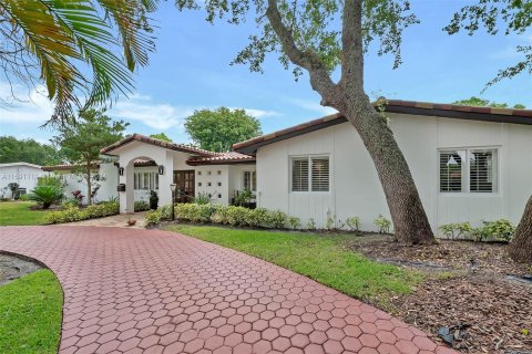 Villa ou maison à vendre à Palmetto Bay, Floride: 4 chambres, 223.34 m2 № 1181272 - photo 10