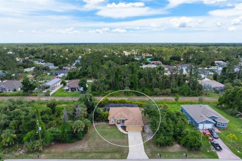 House in North Port, Florida 3 bedrooms, 127.37 sq.m. № 1258206 - photo 29