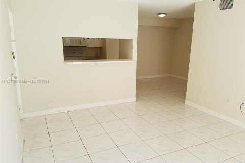 Copropriété à vendre à Miramar, Floride: 1 chambre, 61.78 m2 № 1147714 - photo 17