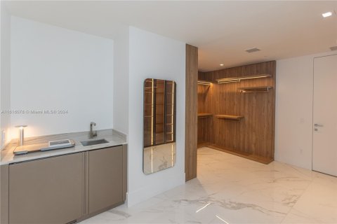 Copropriété à vendre à Sunny Isles Beach, Floride: 4 chambres, 307.13 m2 № 1237798 - photo 30