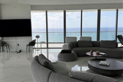 Condominio en venta en Sunny Isles Beach, Florida, 4 dormitorios, 307.13 m2 № 1237798 - foto 6